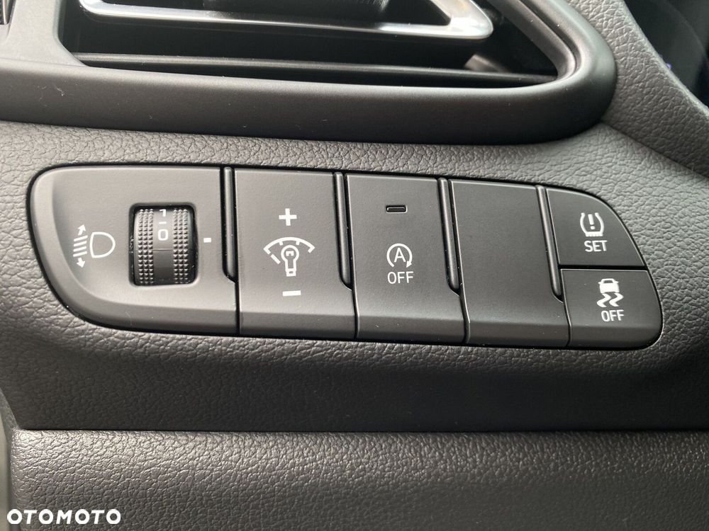 Hyundai i30 1.5 T-GDI 48V Smart DCT - 27