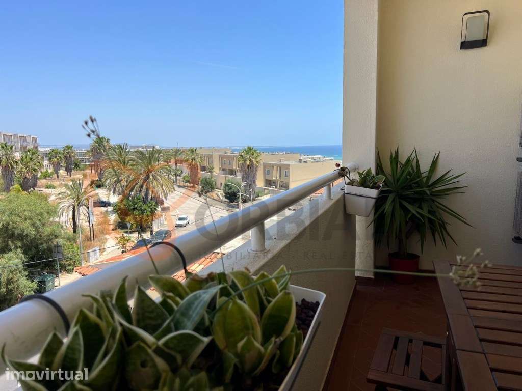 Apartamento T1 para venda com vista mar totalmente remodelado no ce... - Grande imagem: 3/23