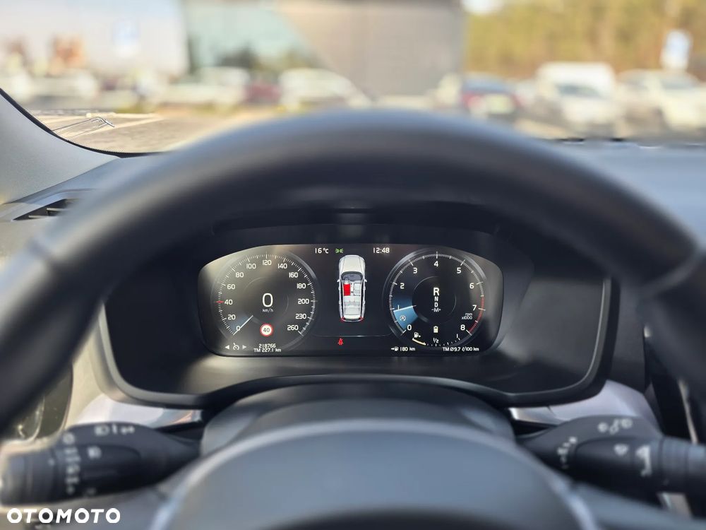 Volvo V60 B3 B Momentum Pro - 23