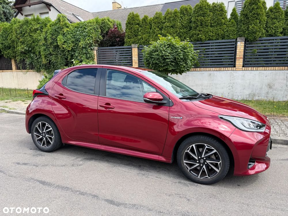 Toyota Yaris Hybrid 100 Active - 14