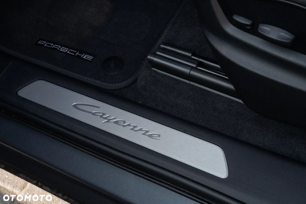 Porsche Cayenne E-Hybrid PHEV - 17