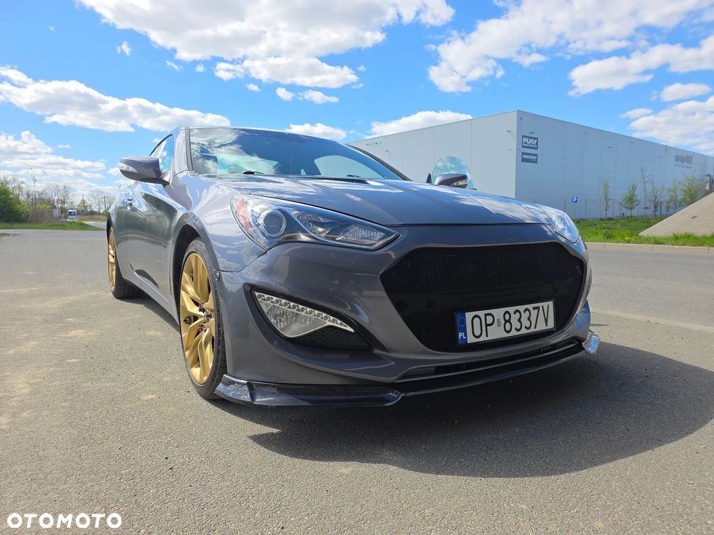 Hyundai Genesis Coupe - 9