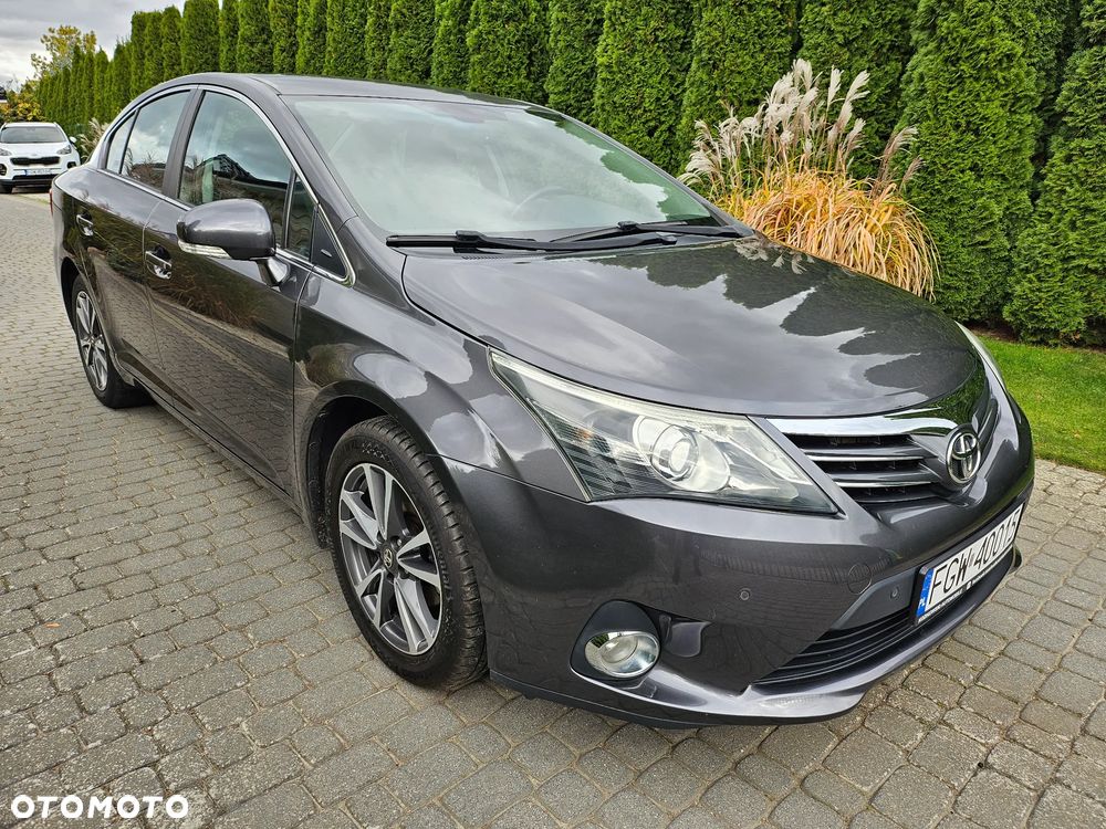 Toyota Avensis 1.6 Life - 25