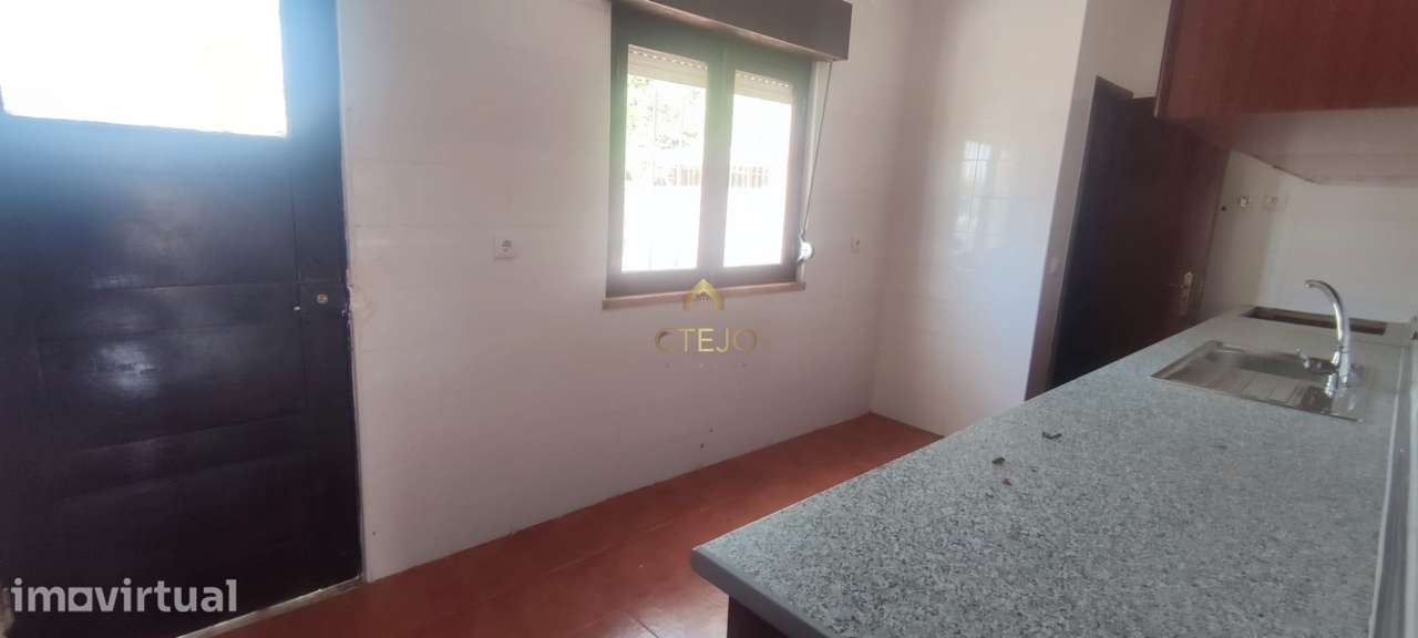 Moradia T6 Portela da Azoia - Grande imagem: 5/7