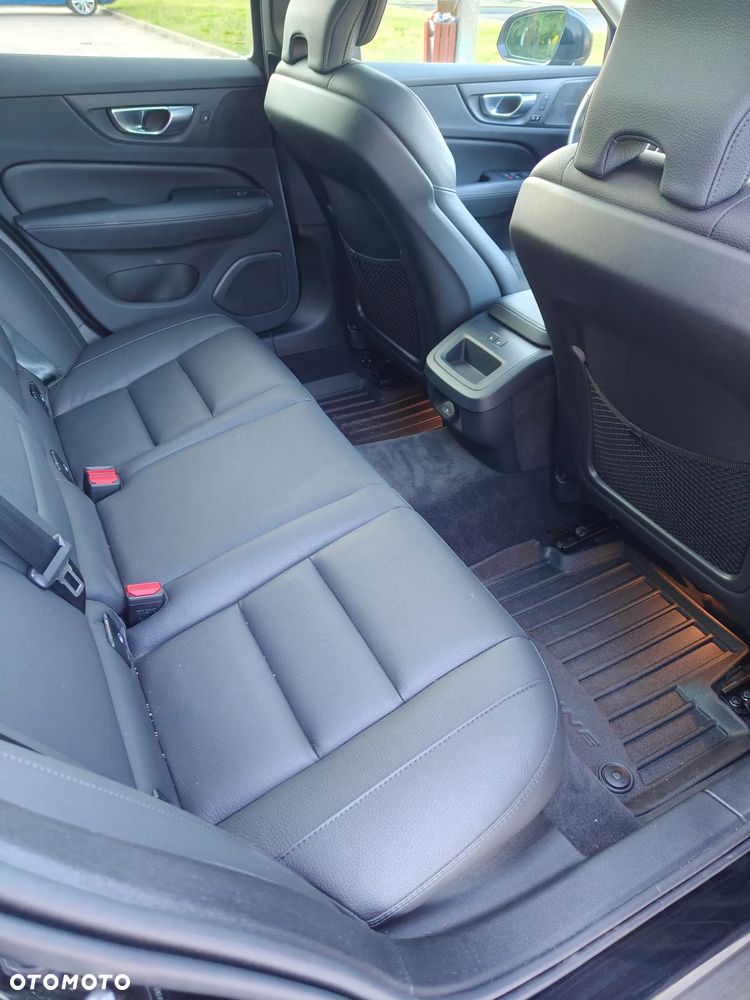 Volvo V60 B5 B AWD Inscription - 18