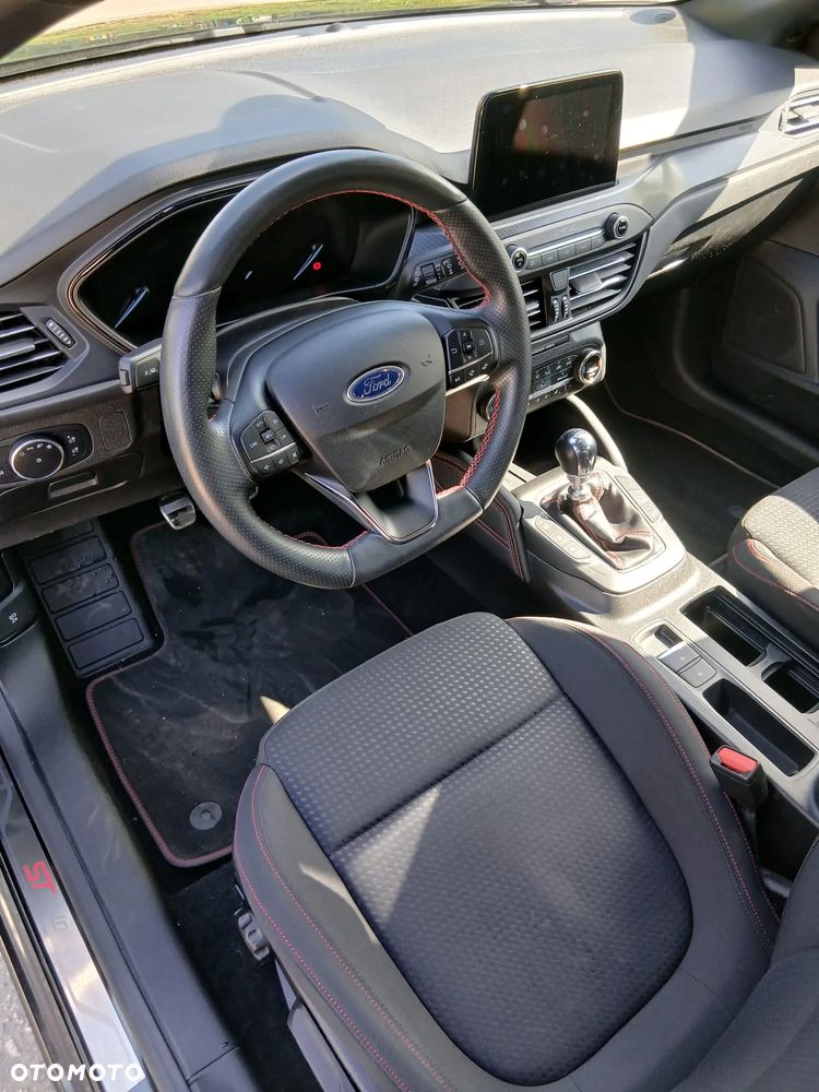 Ford Focus 1.0 EcoBoost Start-Stopp-System ST-LINE - 15