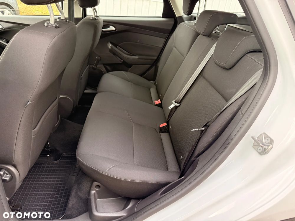 Ford Focus - 19