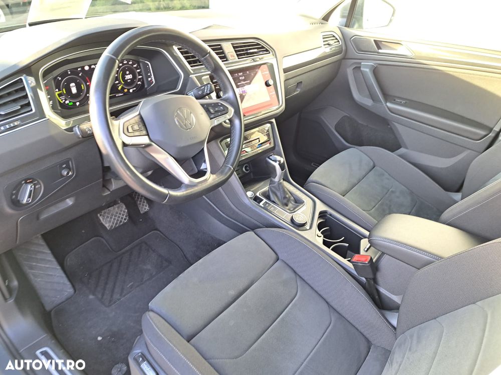 Volkswagen Tiguan - 4