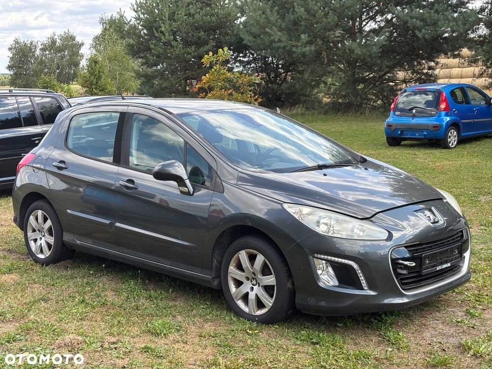 Peugeot 308 - 1
