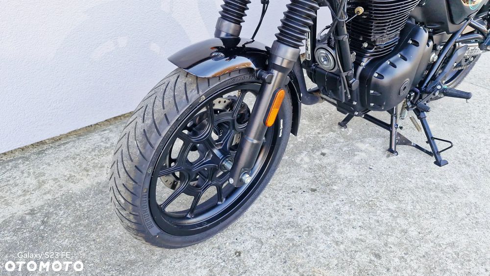 Royal Enfield HNTR - 6