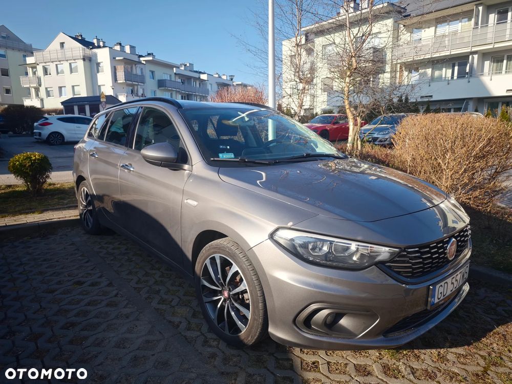 Fiat Tipo 1.4 16v Lounge EU6d - 4