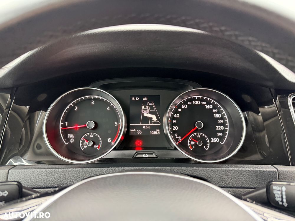 Volkswagen Golf 1.6 TDI BlueMotion Technology Trendline - 35