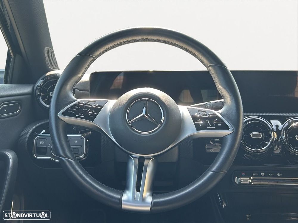 Mercedes-Benz A 250 — fotografia 10