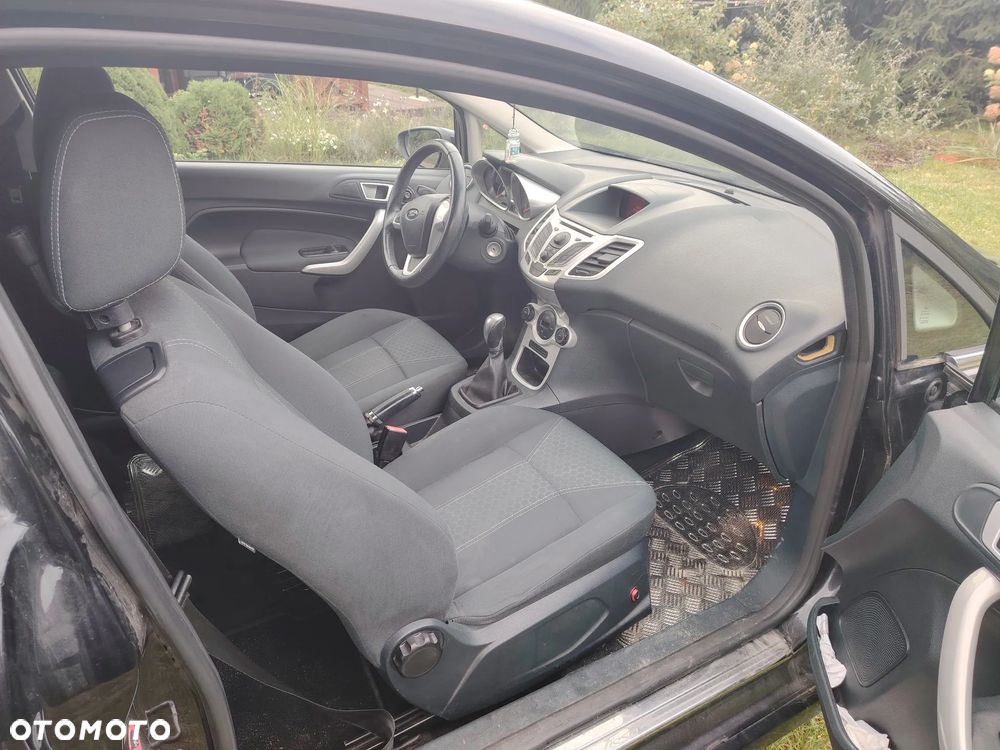 Ford Fiesta 1.25 Ambiente EU5 - 7