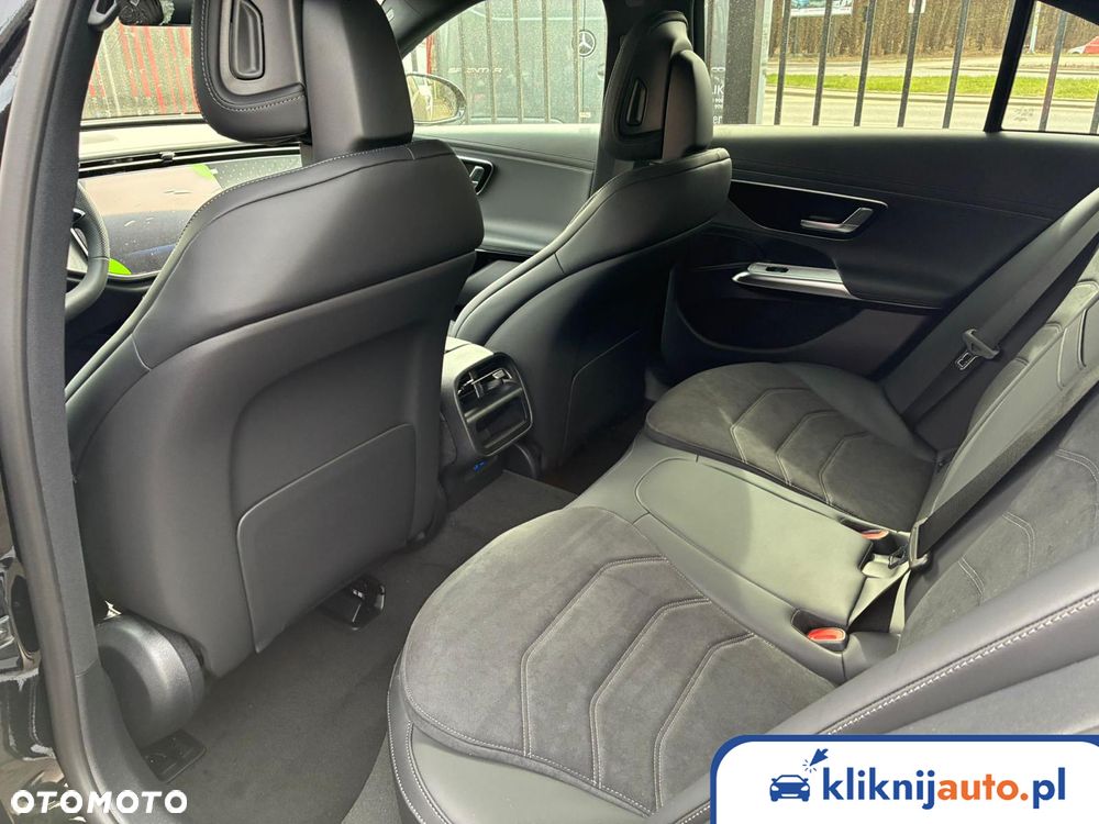 Mercedes-Benz Klasa E 220 d mHEV 4-Matic AMG 9G-Tronic - 9