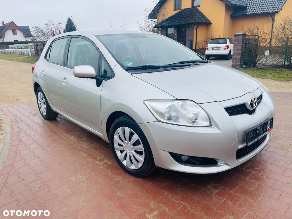 Toyota Auris 1.6 VVT-i Team - 3