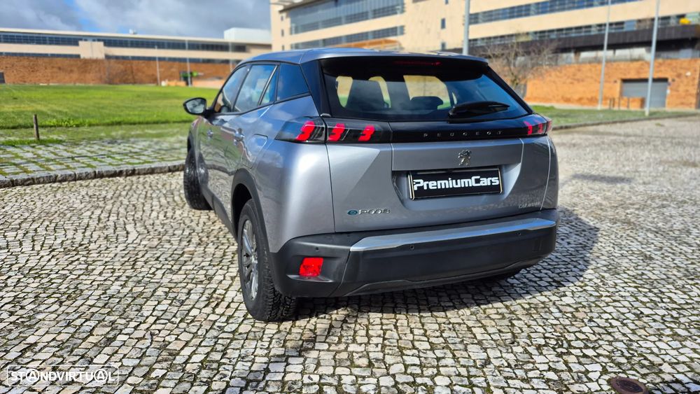 Peugeot e-2008 Active - 6