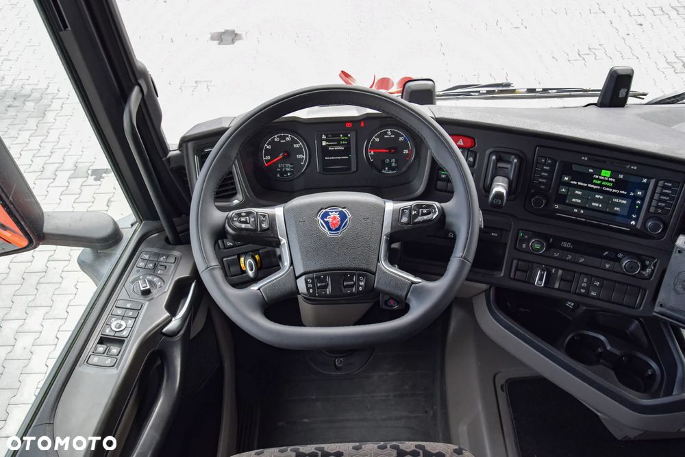 Scania R450 / EURO 6 / HYDRAULIKA / RETARDER / KAMERA / ACC / KLIMA / ALUFELGI / LEDY / SERWISOWANA / SPROWADZONA - 21