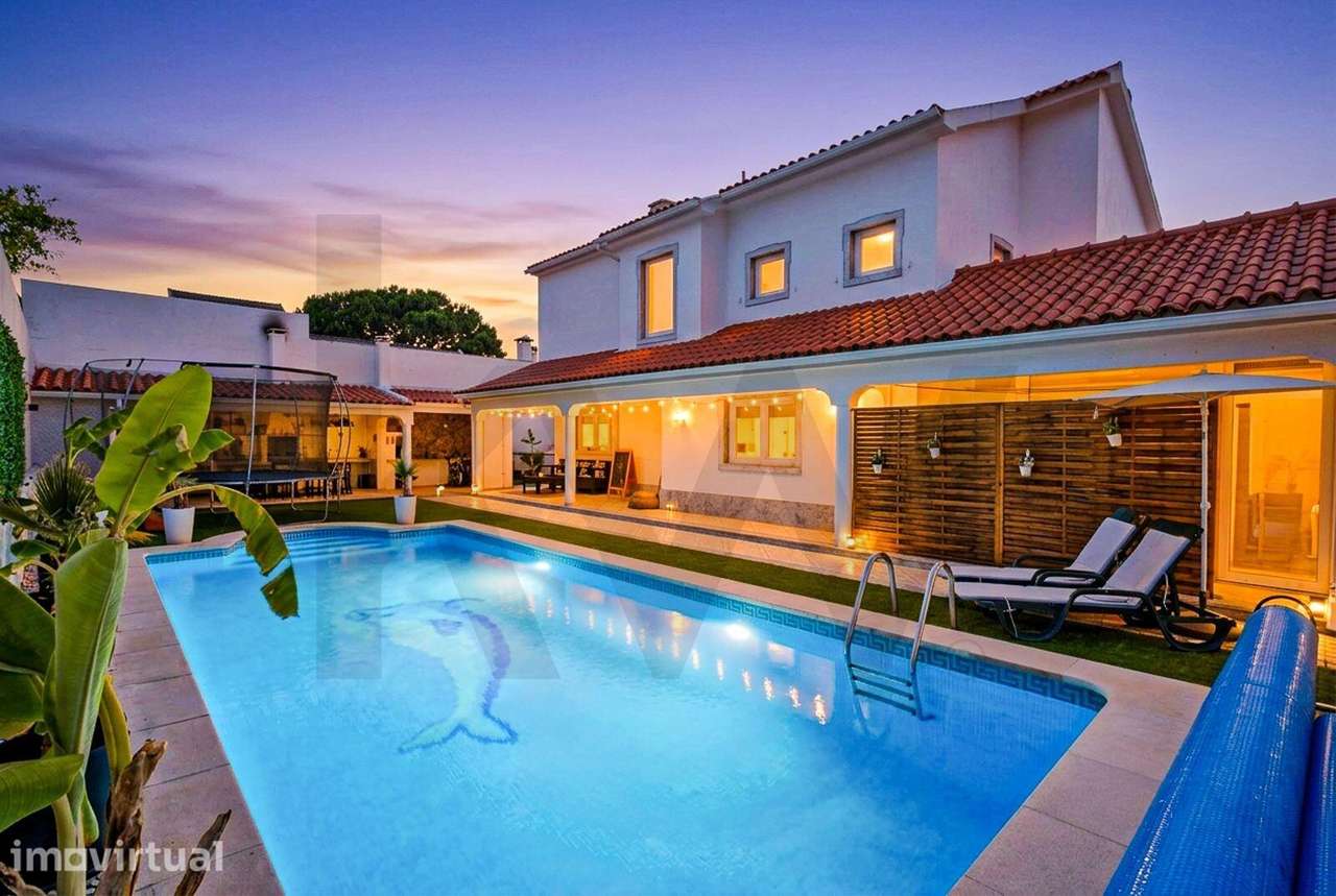 Oásis na Marisol: T4+1 com Piscina de Água Salgada, Eficiência Energét - Grande imagem: 2/52