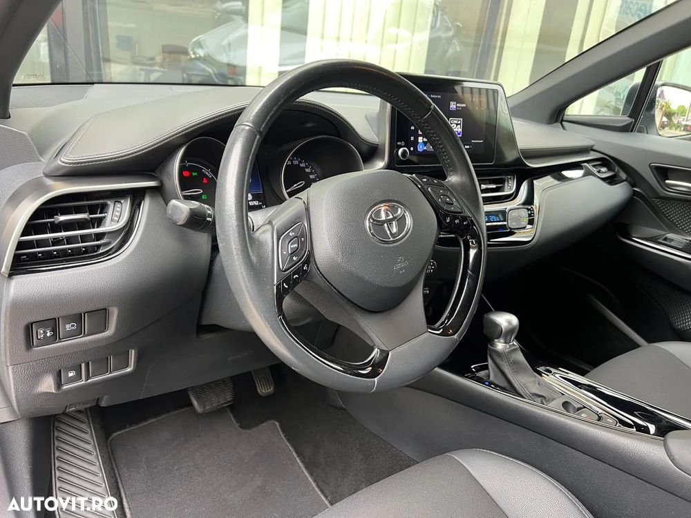 Toyota C-HR 1.8 HSD 122 CP 4x2 CVT Cult - 6