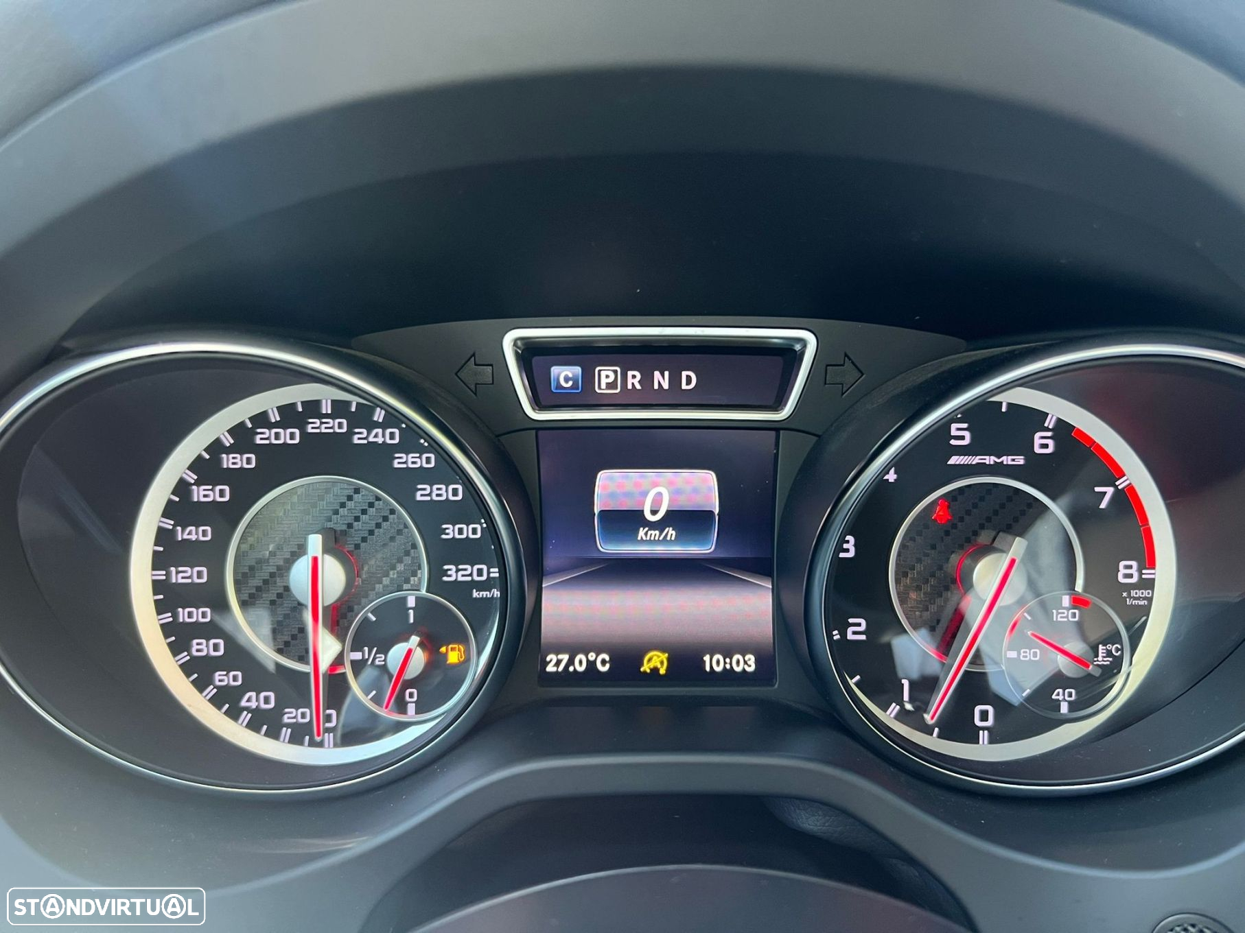 Mercedes-Benz CLA 45 AMG - 53