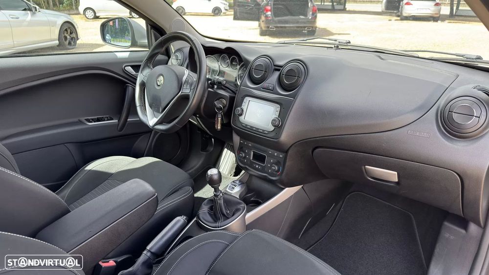 Alfa Romeo MiTo 1.6 JTD Distinctive - 21