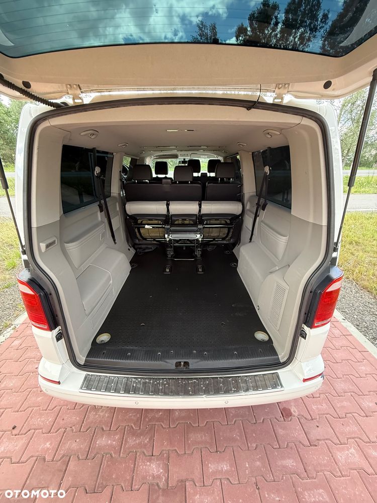 Volkswagen Caravelle - 13