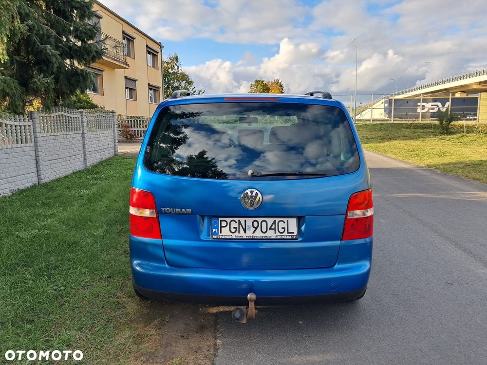 Volkswagen Touran 1.6 FSI Basis - 5