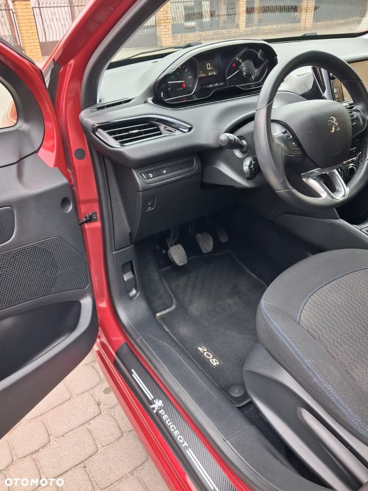 Peugeot 208 PureTech 82 Start & Stop Allure - 16