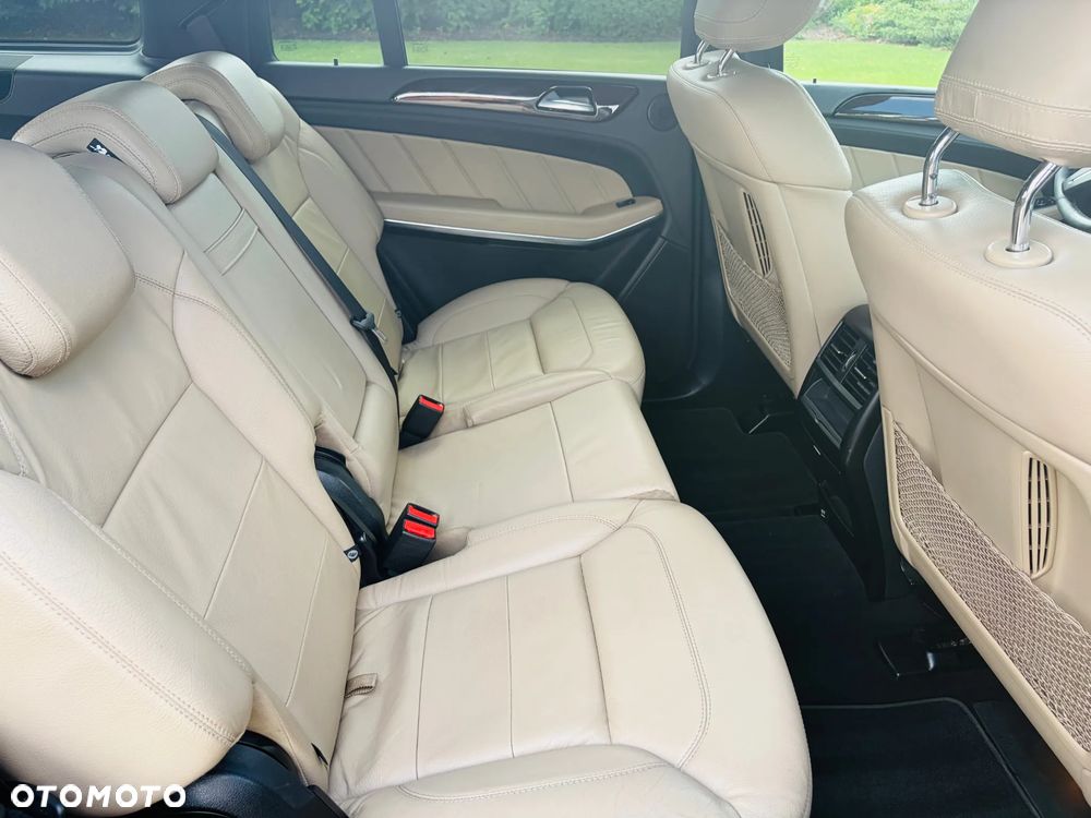 Mercedes-Benz GL 350 BlueTEC 4-Matic - 3