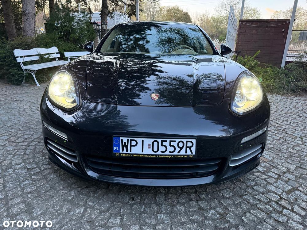 Porsche Panamera 4 PDK - 18