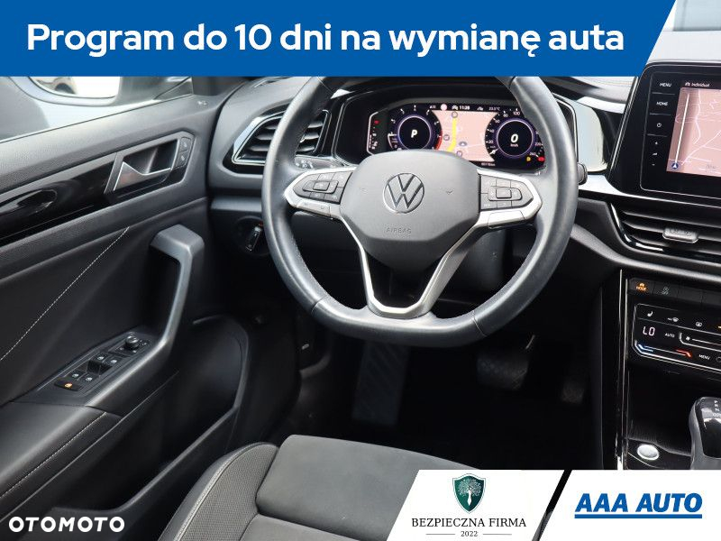 Volkswagen T-Roc - 8