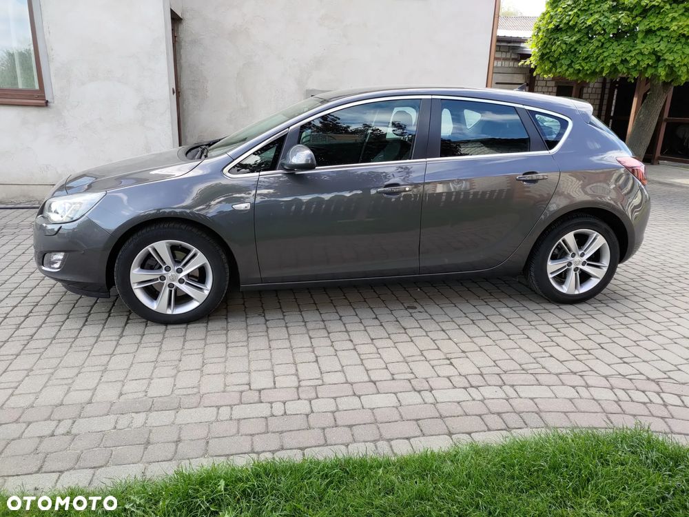 Opel Astra 2.0 CDTI Cosmo - 6