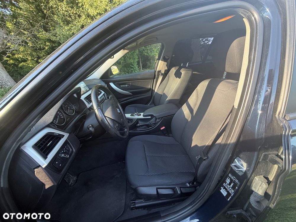 BMW Seria 3 316d EU6 - 7
