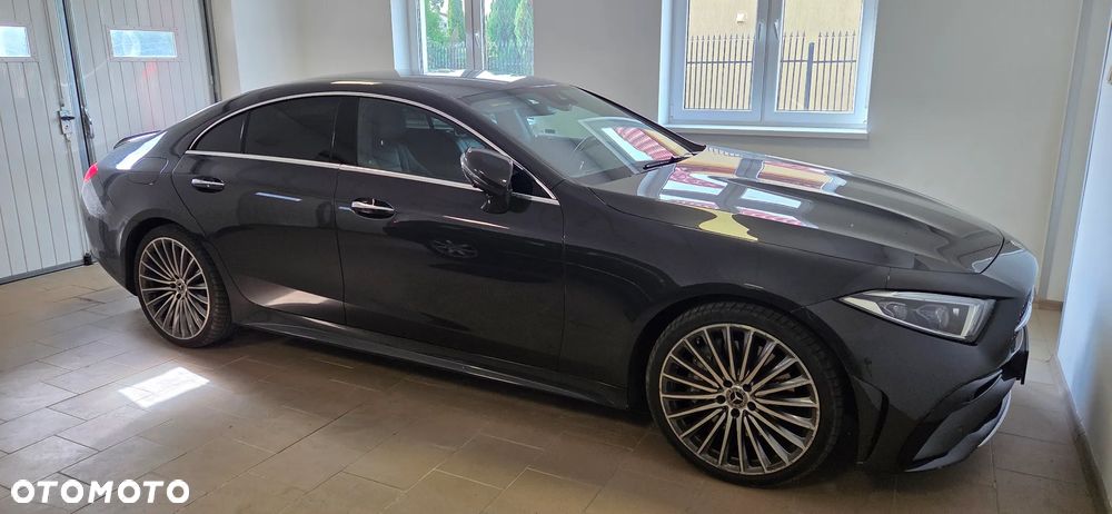 Mercedes-Benz CLS 300 d 4-Matic AMG - 2
