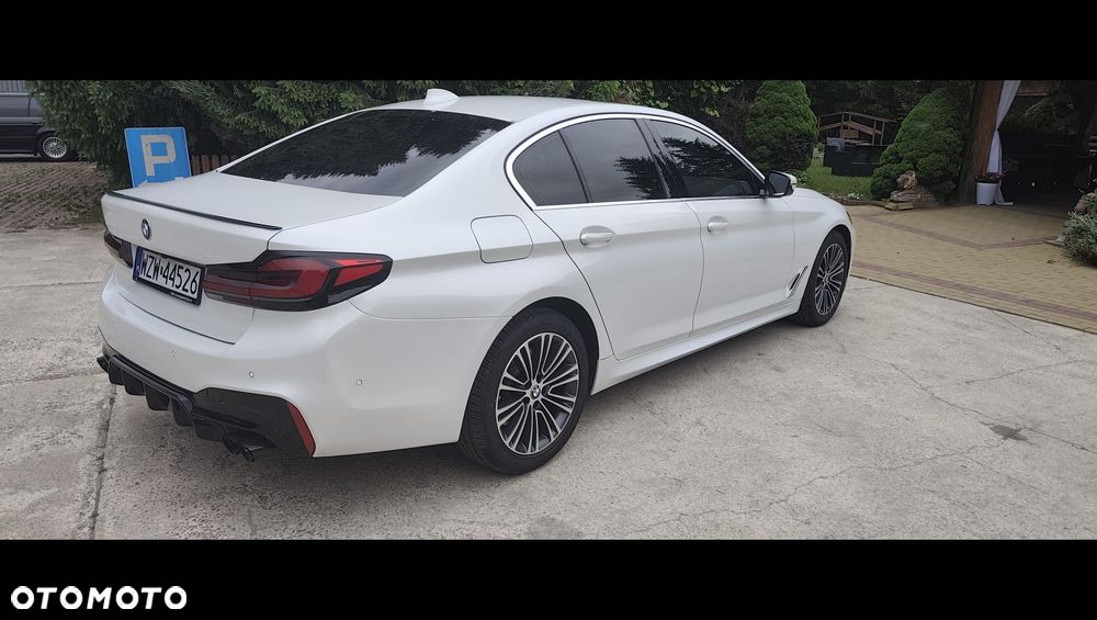 BMW Seria 5 530i Sport Line - 4