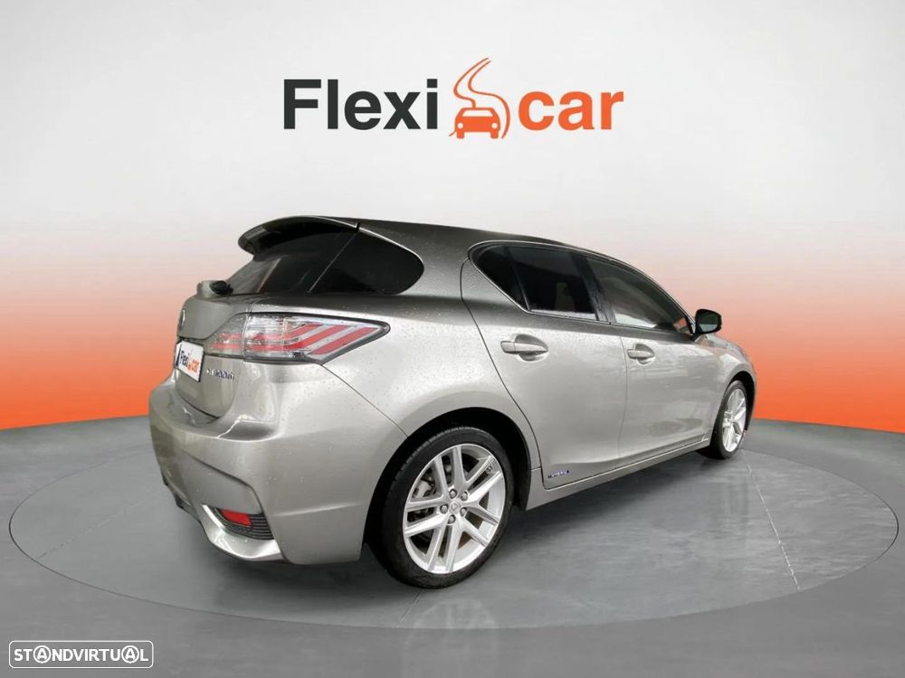 Lexus CT 200h - 6