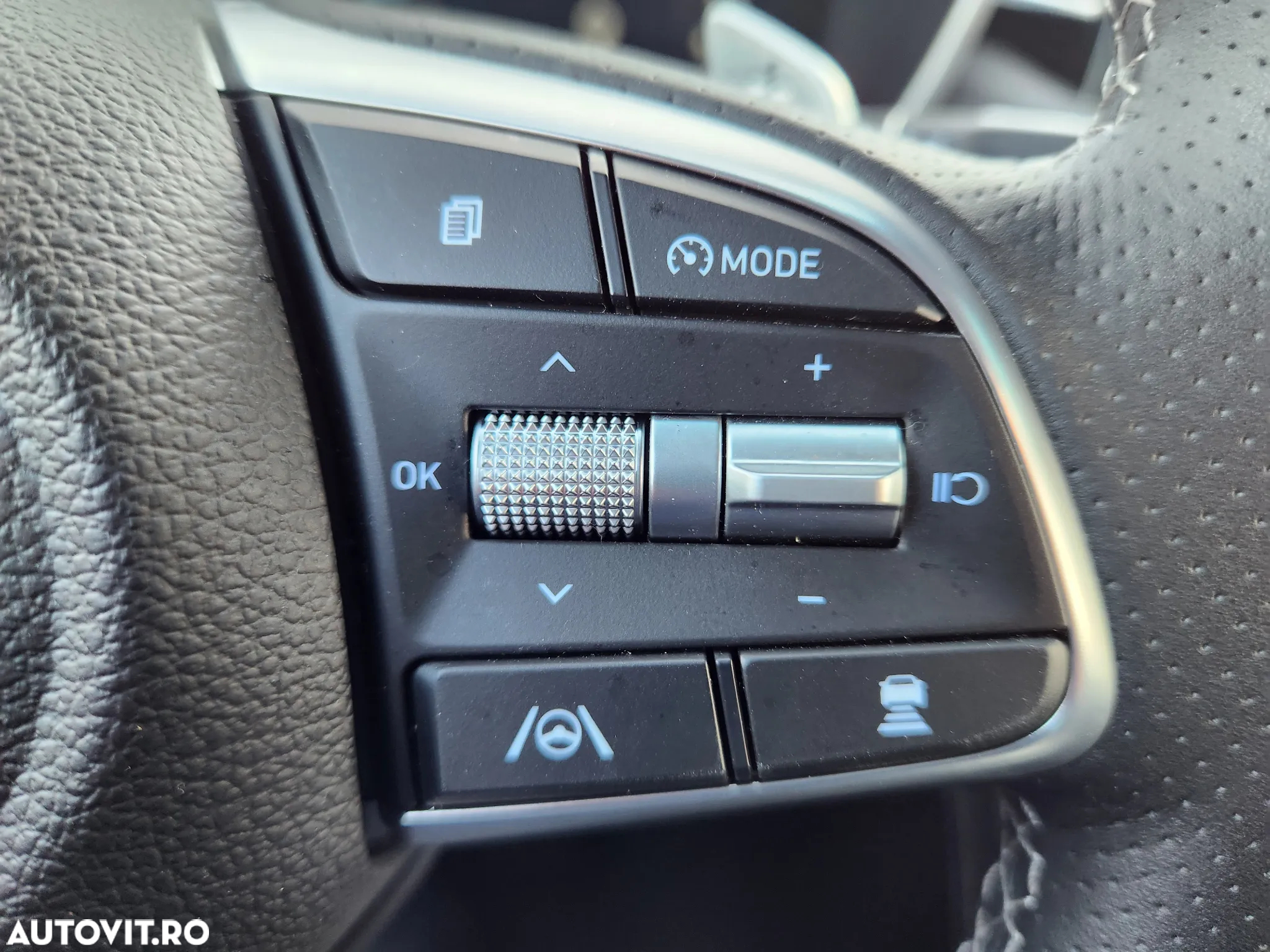 Genesis G70 - 14