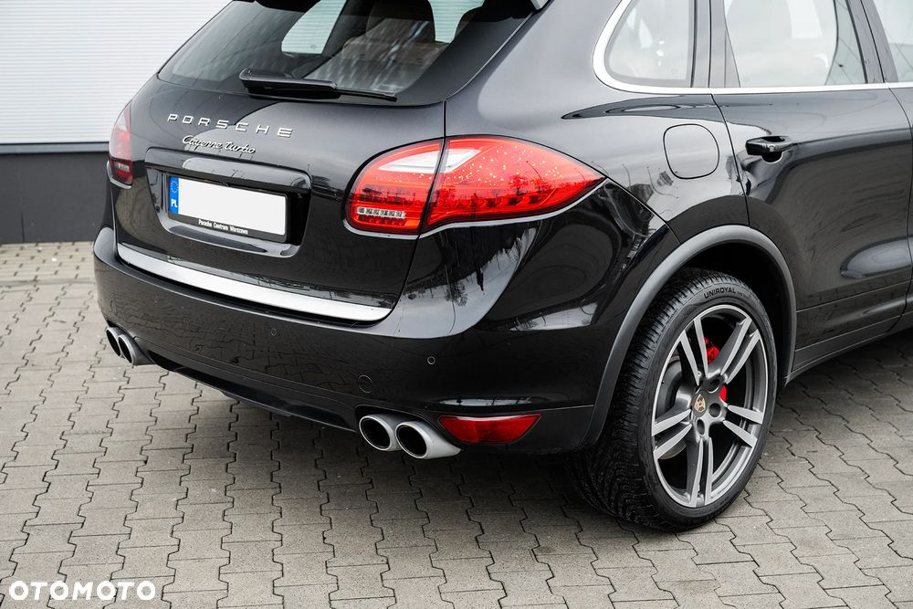 Porsche Cayenne Turbo - 9