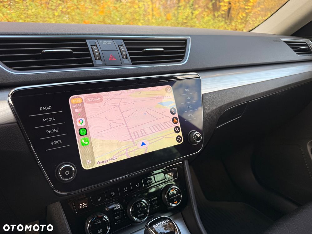 Skoda Superb 2.0 TDI SCR Ambition DSG - 22