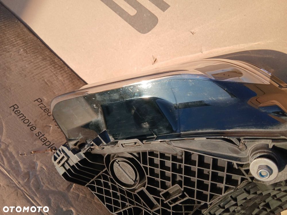 EU Reflektor lampa Przód Przednia Porsche Taycan 9J1 - 6