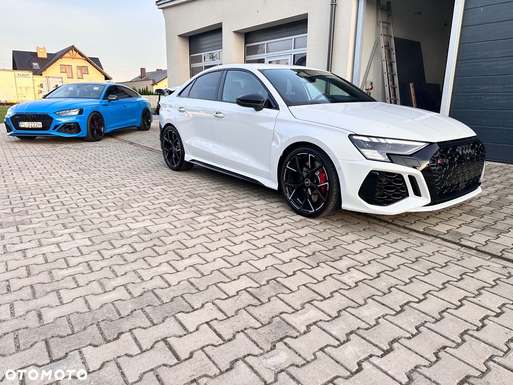 Audi RS3 Limousine - 8