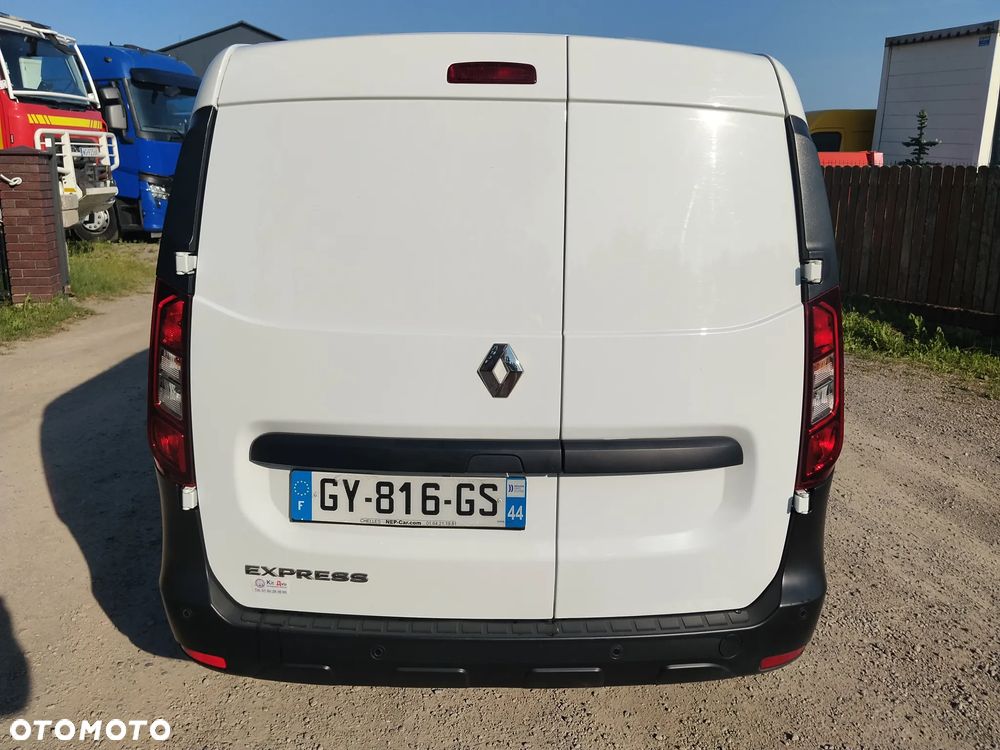 Renault Express - 7