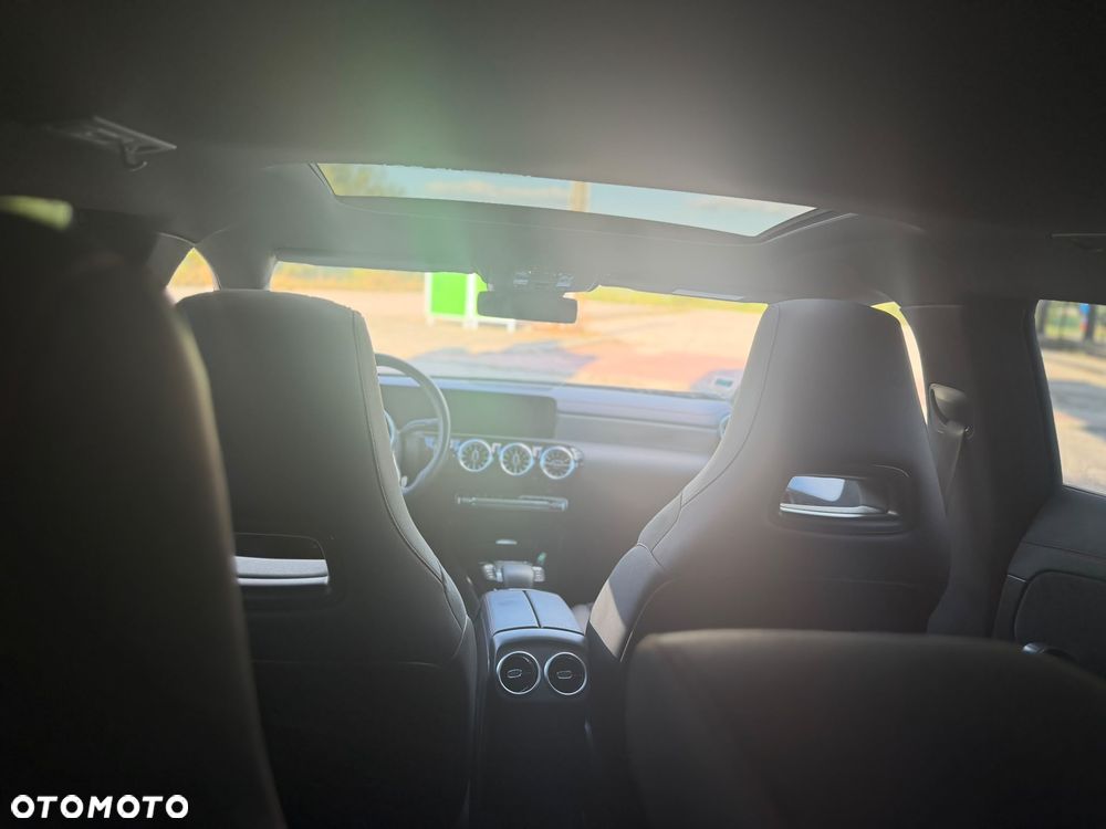 Mercedes-Benz CLA 250 e 8G-DCT AMG Line - 20