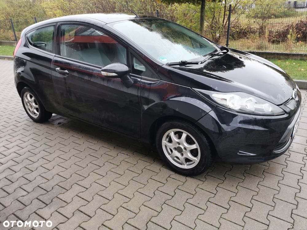Ford Fiesta 2009 photo 2