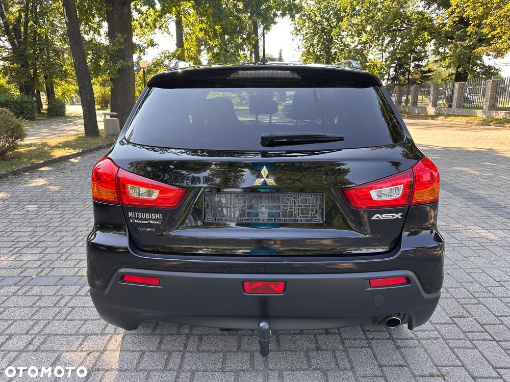 Mitsubishi ASX 1.8 DI-D 2WD Instyle - 34