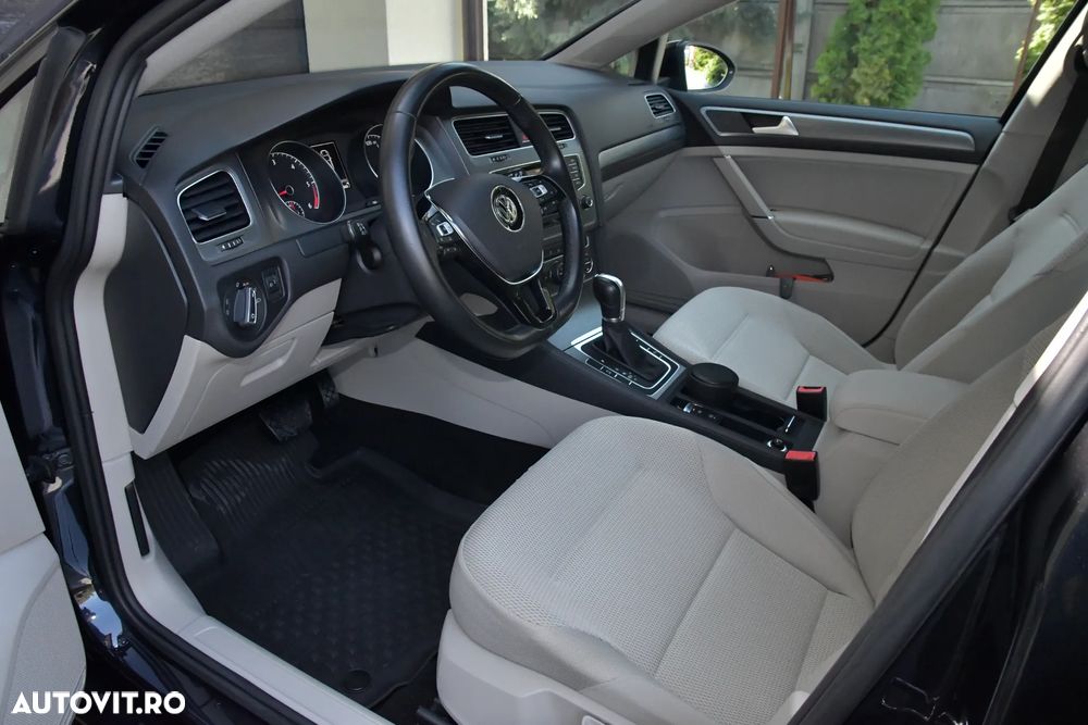 Volkswagen Golf 1.6 TDI BlueMotion Technology DSG Comfortline - 6