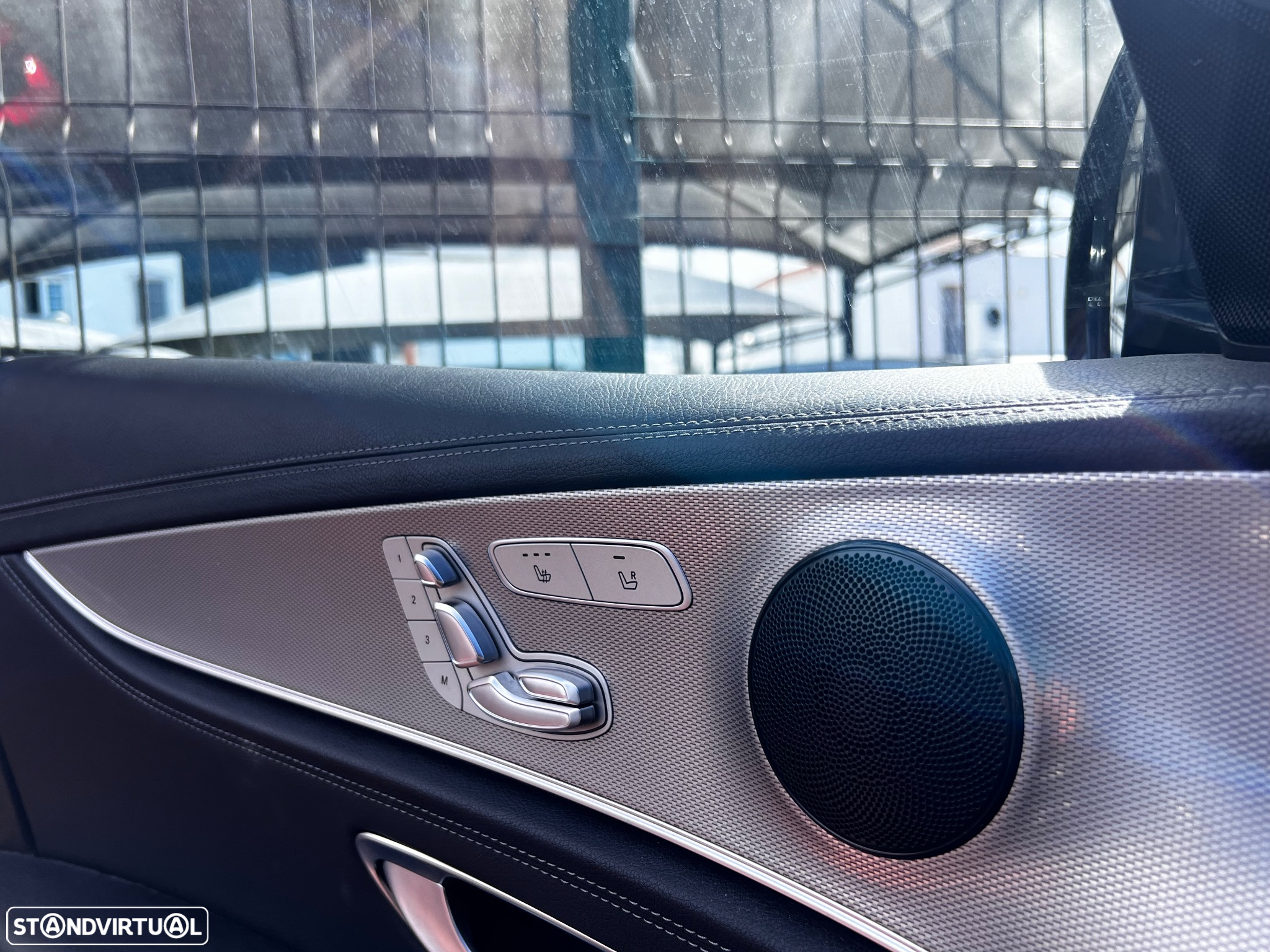 Mercedes-Benz E 220 d AMG - 18