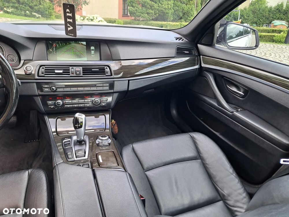 BMW Seria 5 528i xDrive - 20