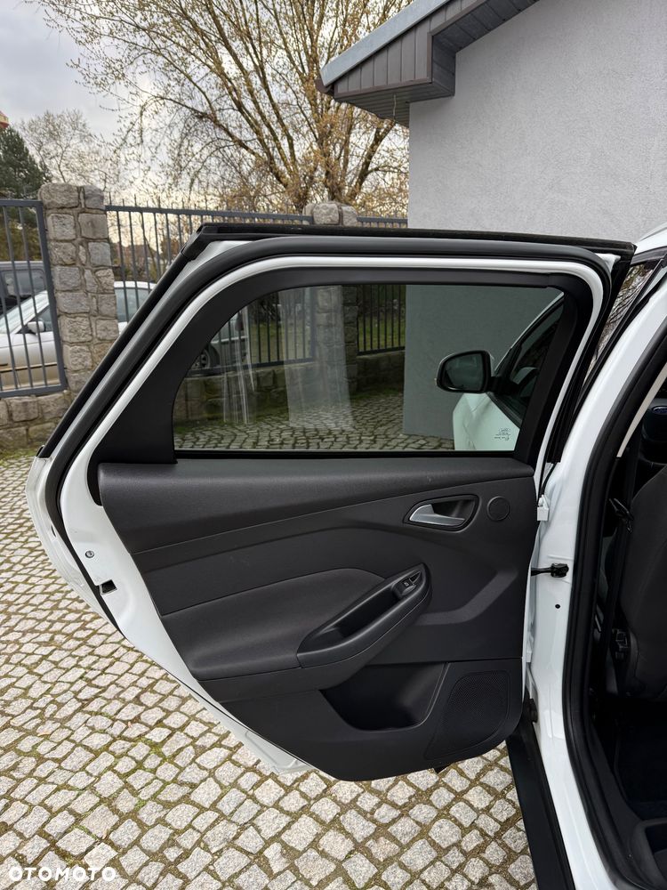 Ford Focus 1.6 TDCi DPF Start-Stopp-System Titanium - 15